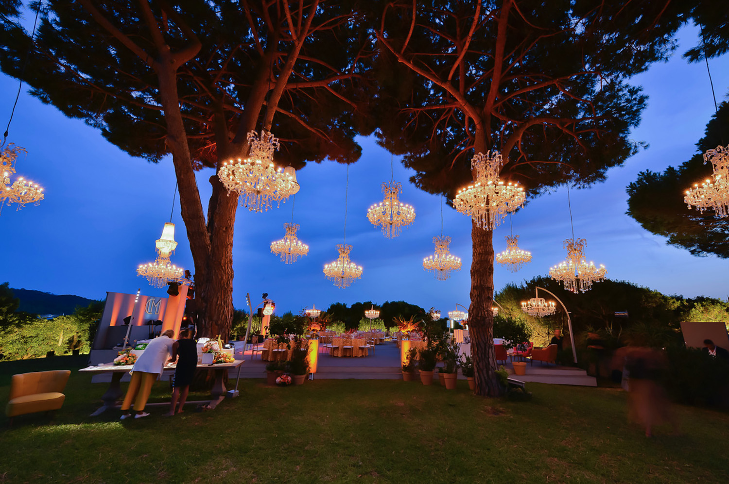 soiree-privee-atelier-c-audiovisuel-lustre